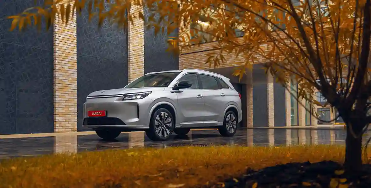 Новость EVOLUTE (Больше чем рестайлинг: первый тест обновлённого российского гибрида EVOLUTE i‑SPACE)