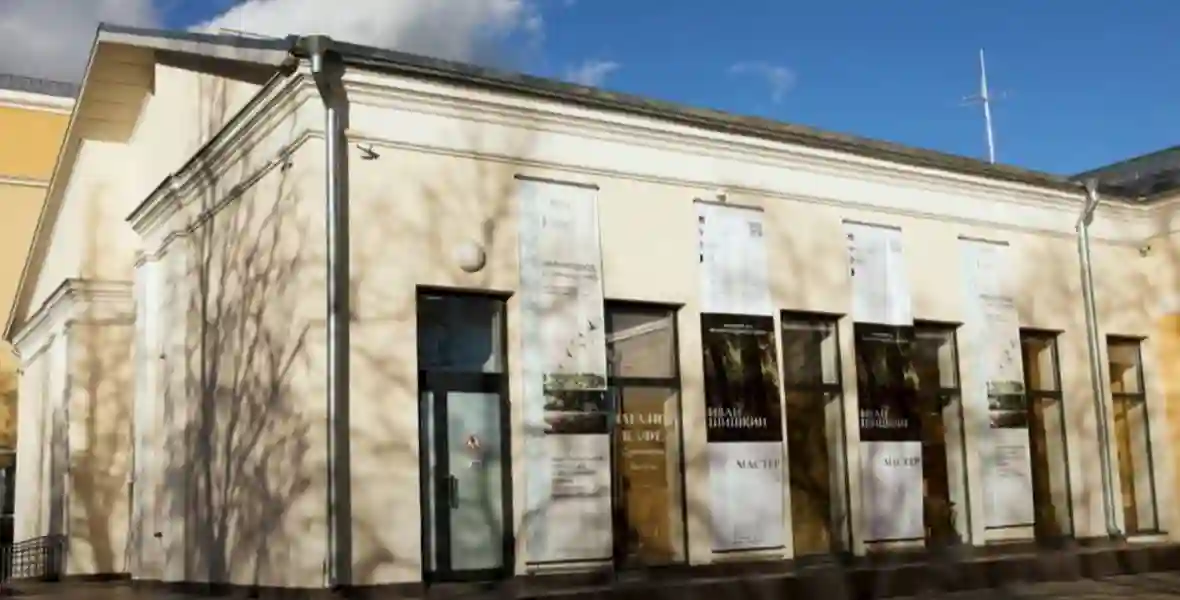 Новость Она за рулем» изучает EVOLUTE&nbsp;i‑PRO и новый маршрут